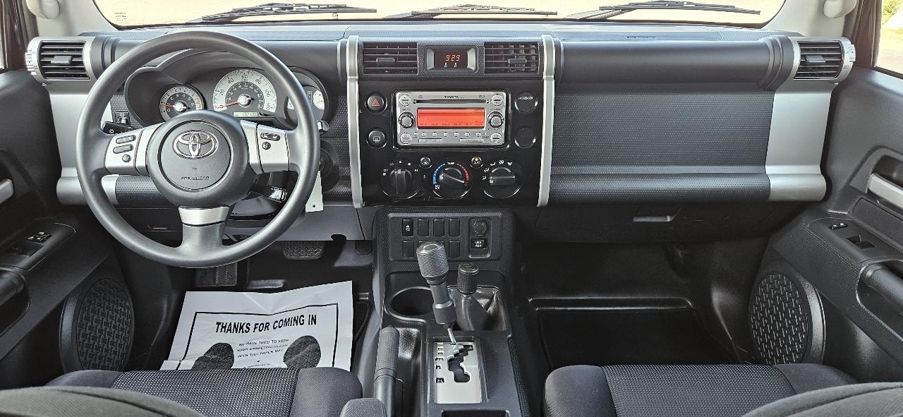 Toyota FJ Cruiser 4WD 4dr Auto (Natl) 2014