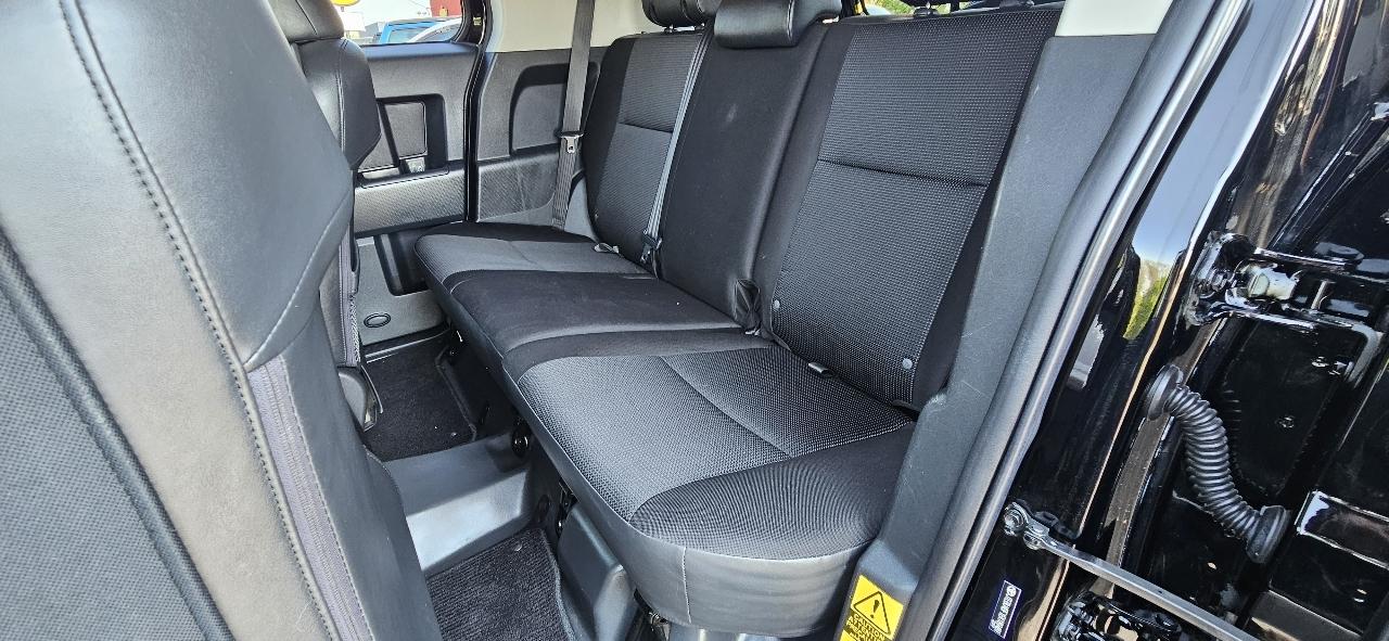 Toyota FJ Cruiser 4WD 4dr Auto (Natl) 2014