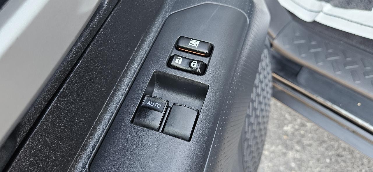 Toyota FJ Cruiser 4WD 4dr Auto (Natl) 2014