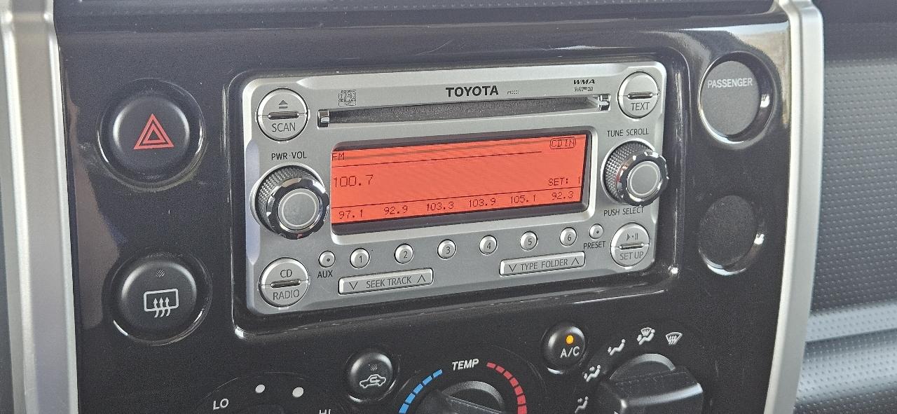 Toyota FJ Cruiser 4WD 4dr Auto (Natl) 2014