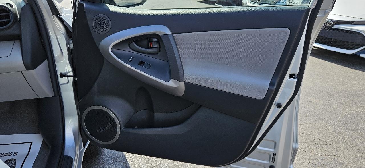 Toyota RAV4 4WD 4dr 4-cyl 4-Spd AT Ltd (Natl) 2008