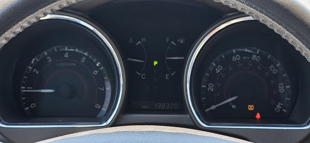 Toyota Highlander FWD 4dr V6 Limited (Natl) 2010