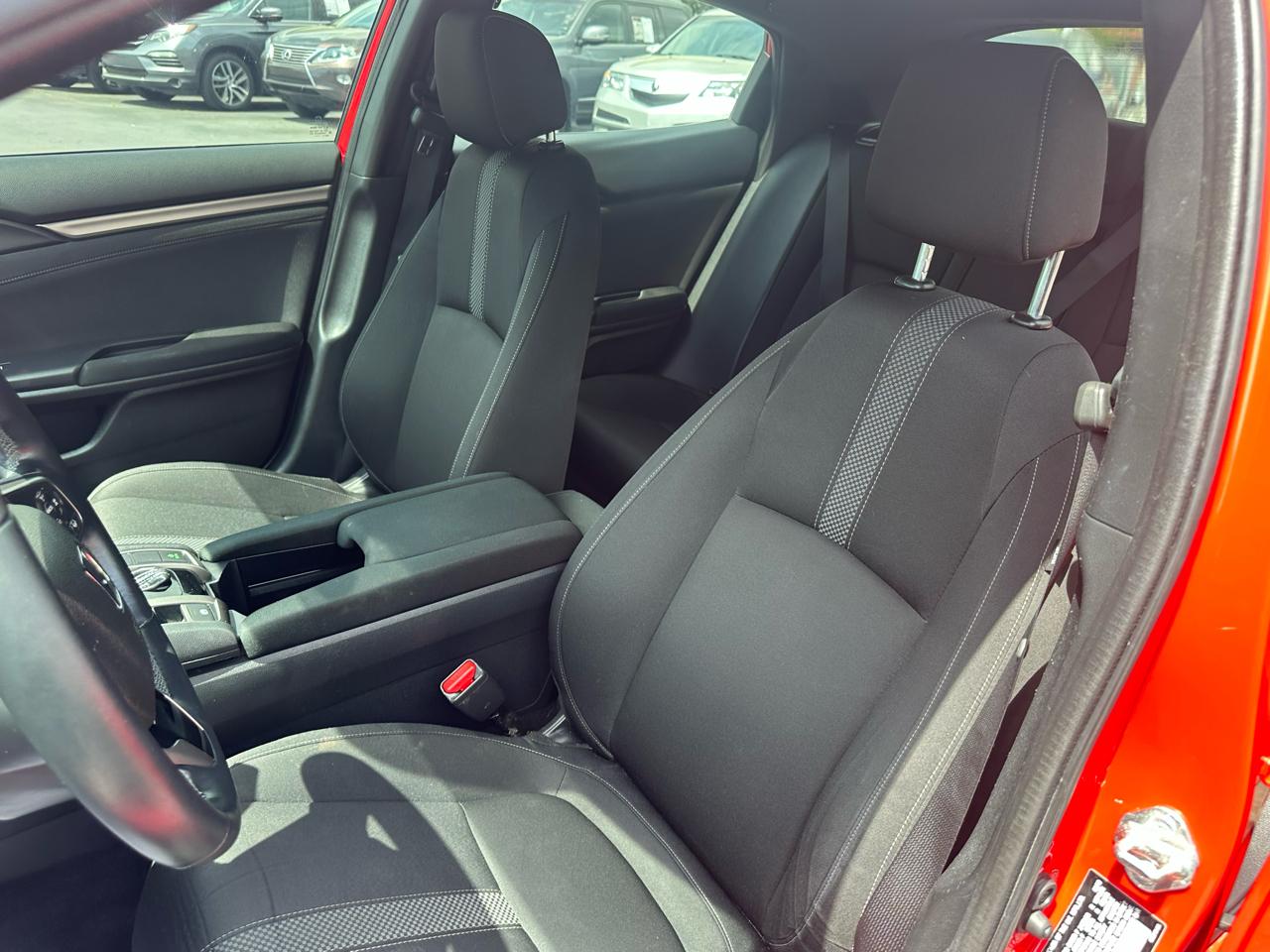 Honda Civic Hatchback EX CVT 2020