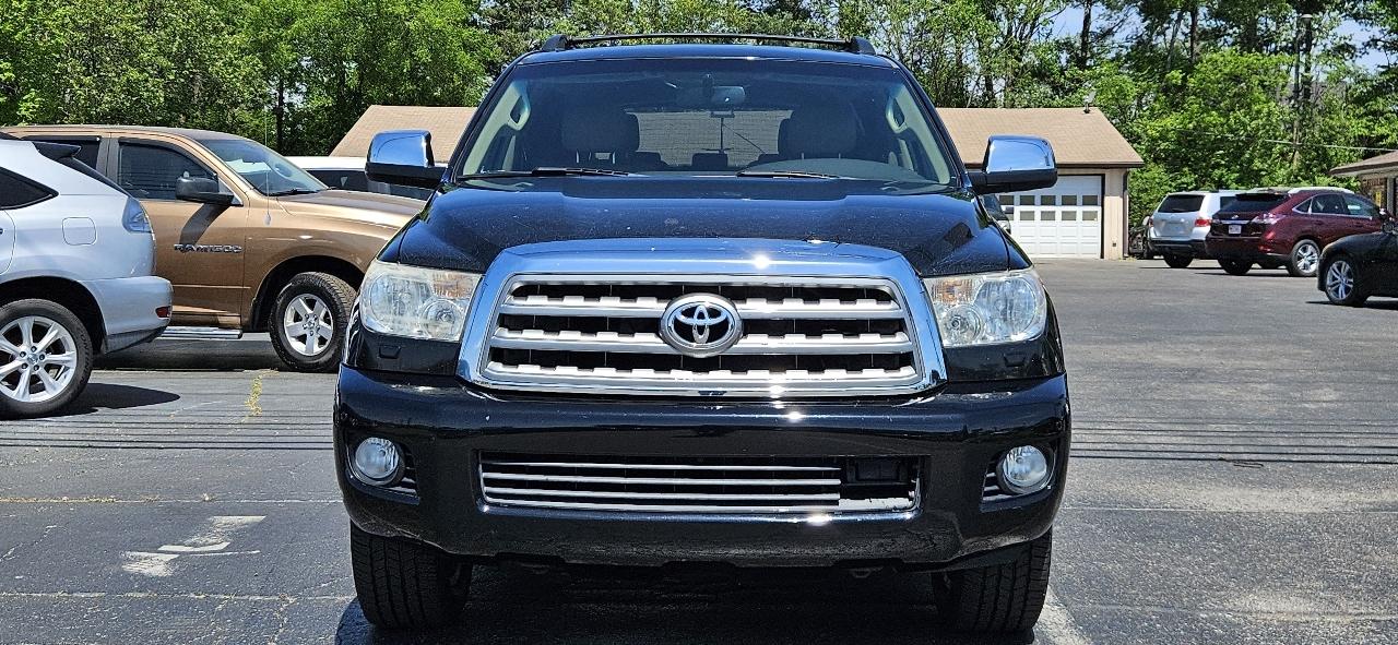 Toyota Sequoia 4WD LV8 FFV 6-Spd AT Platinum (Natl) 2011