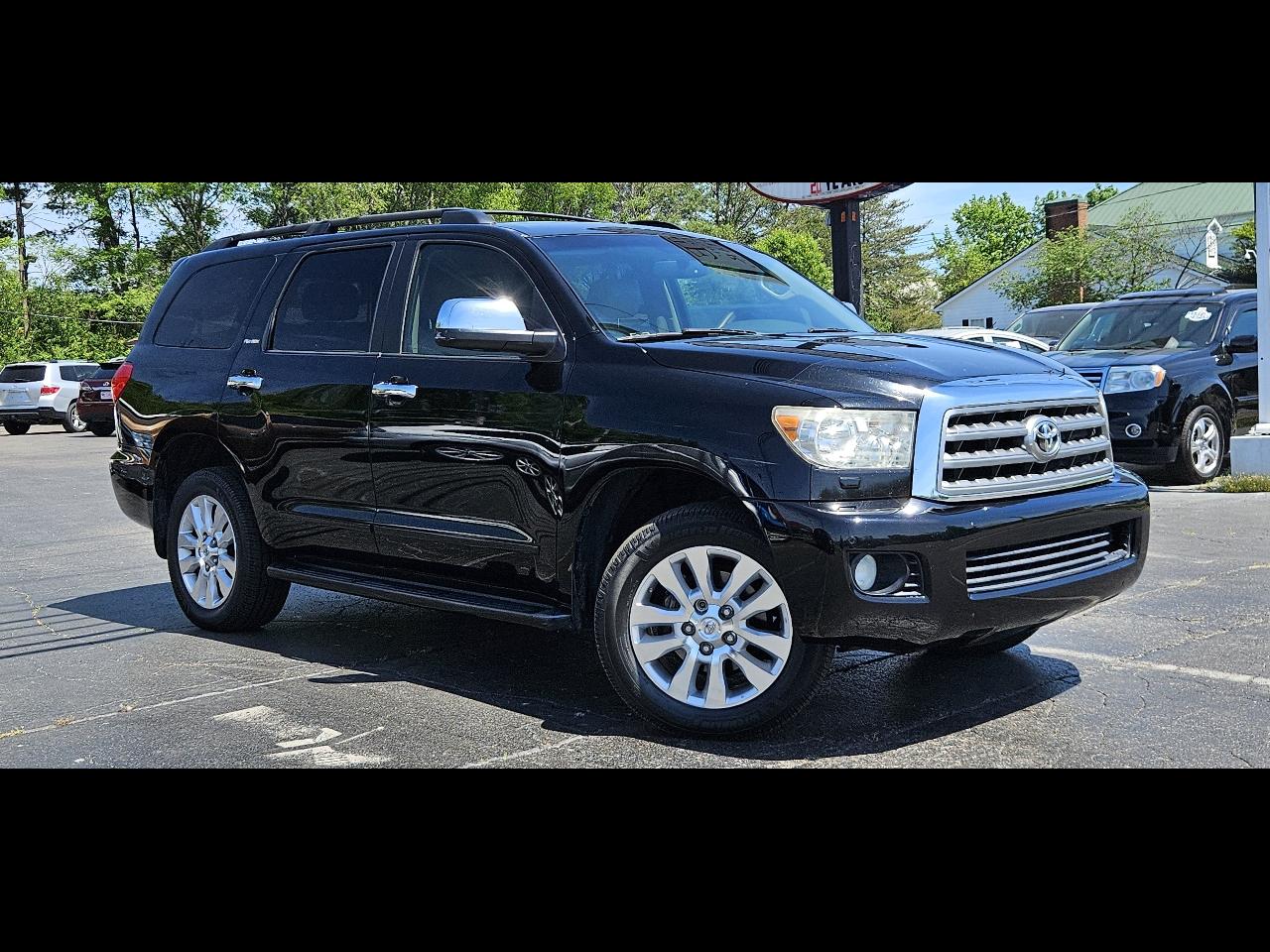 Toyota Sequoia 4WD LV8 FFV 6-Spd AT Platinum (Natl) 2011