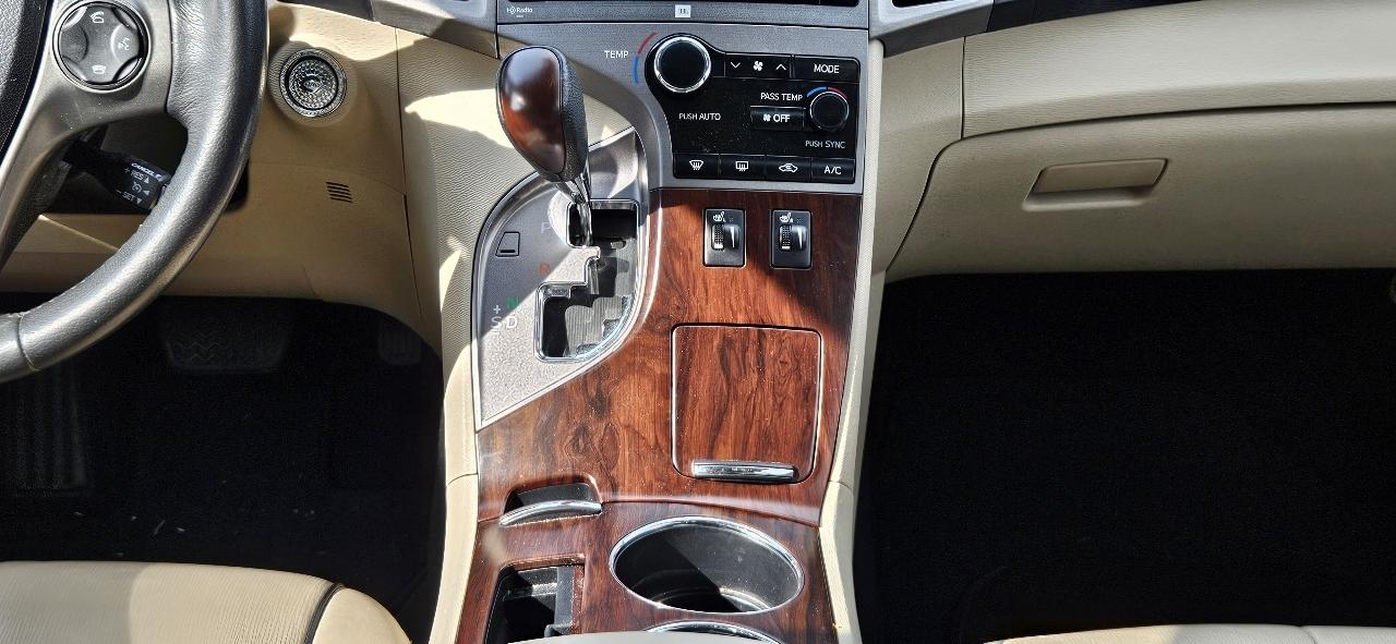 Toyota Venza 4dr Wgn V6 FWD Limited (Natl) 2013