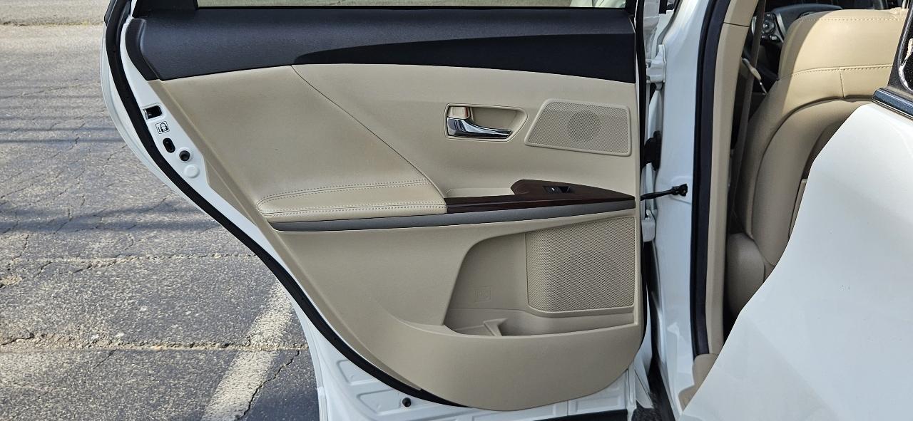 Toyota Venza 4dr Wgn V6 FWD Limited (Natl) 2013