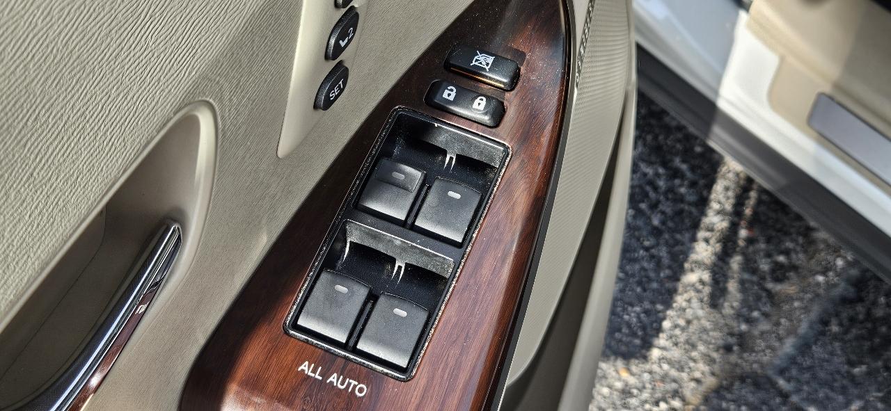 Toyota Venza 4dr Wgn V6 FWD Limited (Natl) 2013