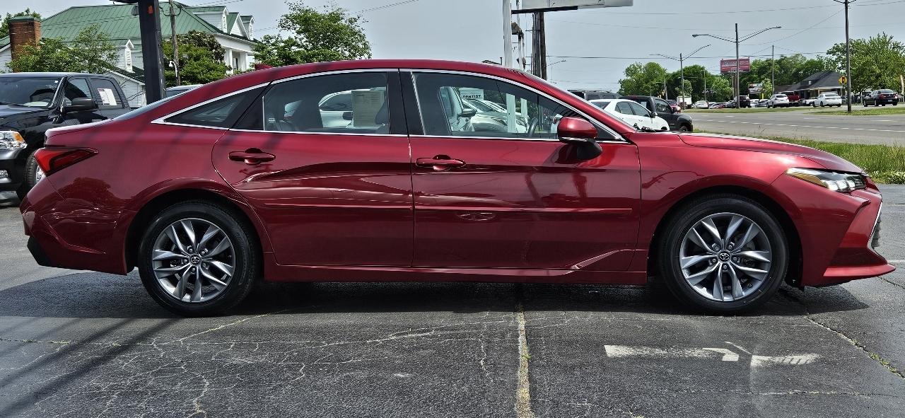 Toyota Avalon XLE 2019