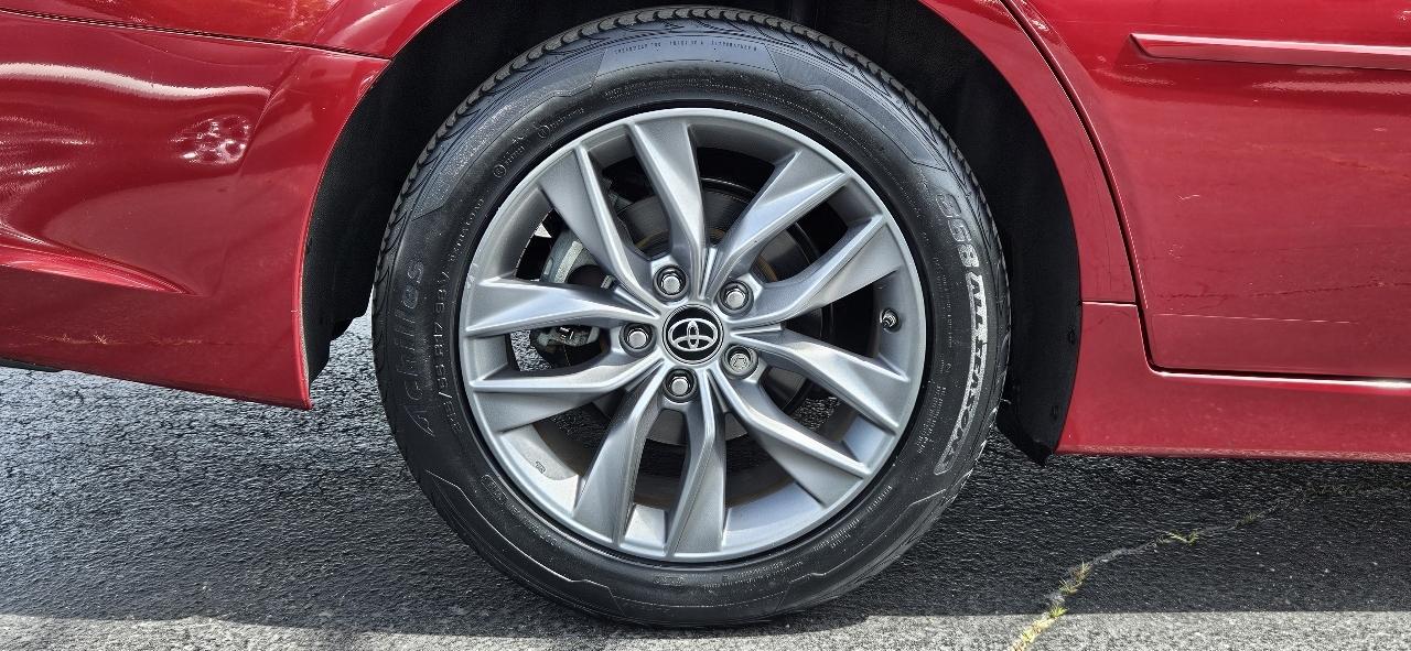 Toyota Avalon XLE 2019