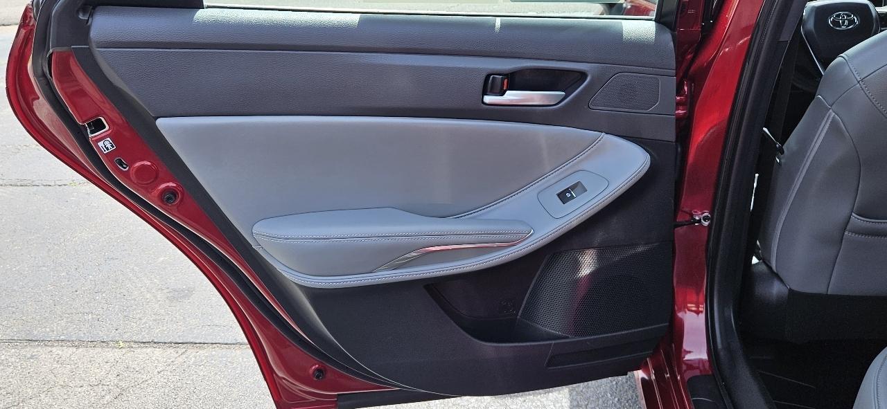 Toyota Avalon XLE 2019