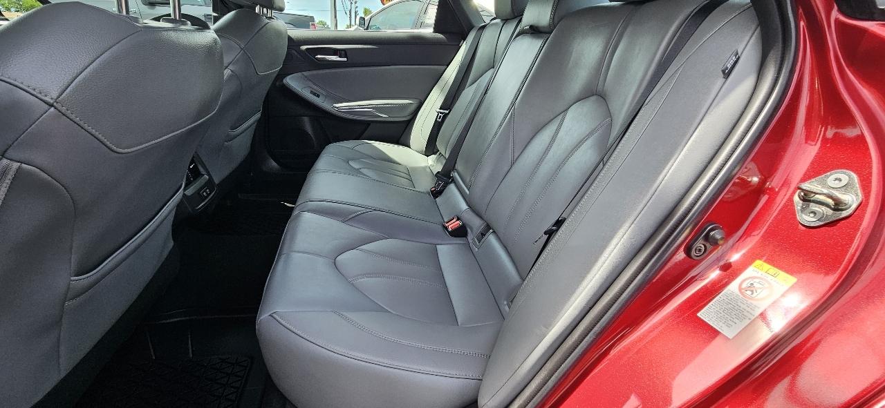 Toyota Avalon XLE 2019