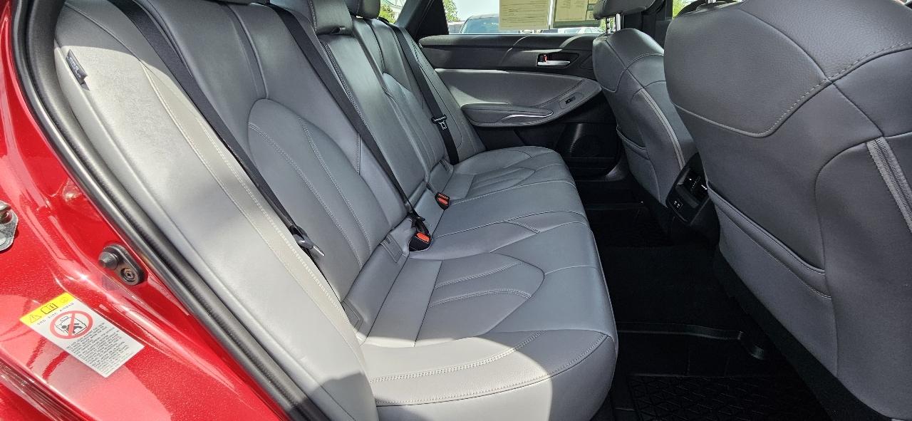 Toyota Avalon XLE 2019