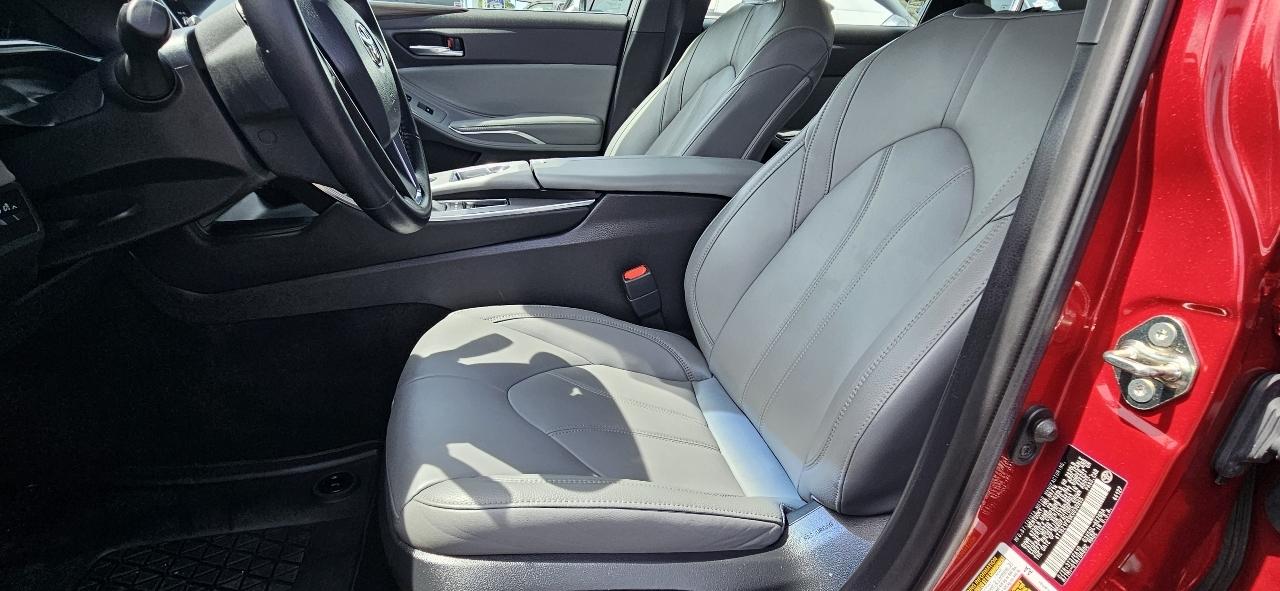 Toyota Avalon XLE 2019