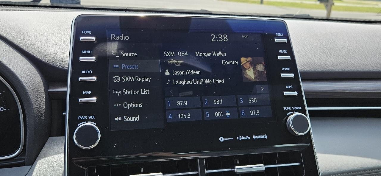 Toyota Avalon XLE 2019