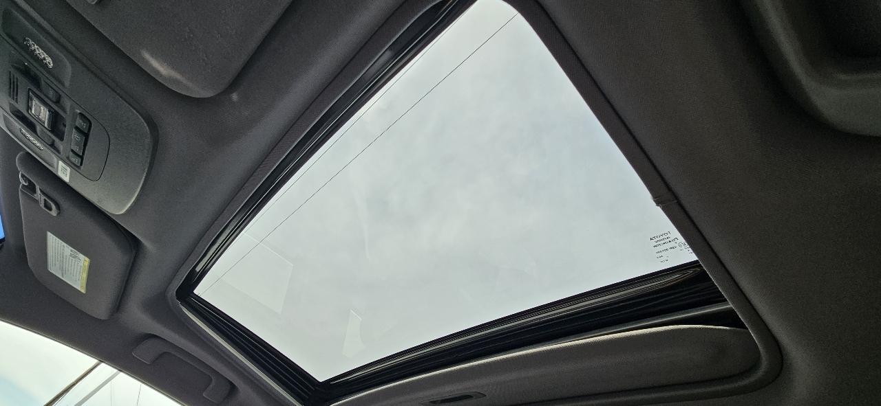 Toyota Avalon XLE 2019
