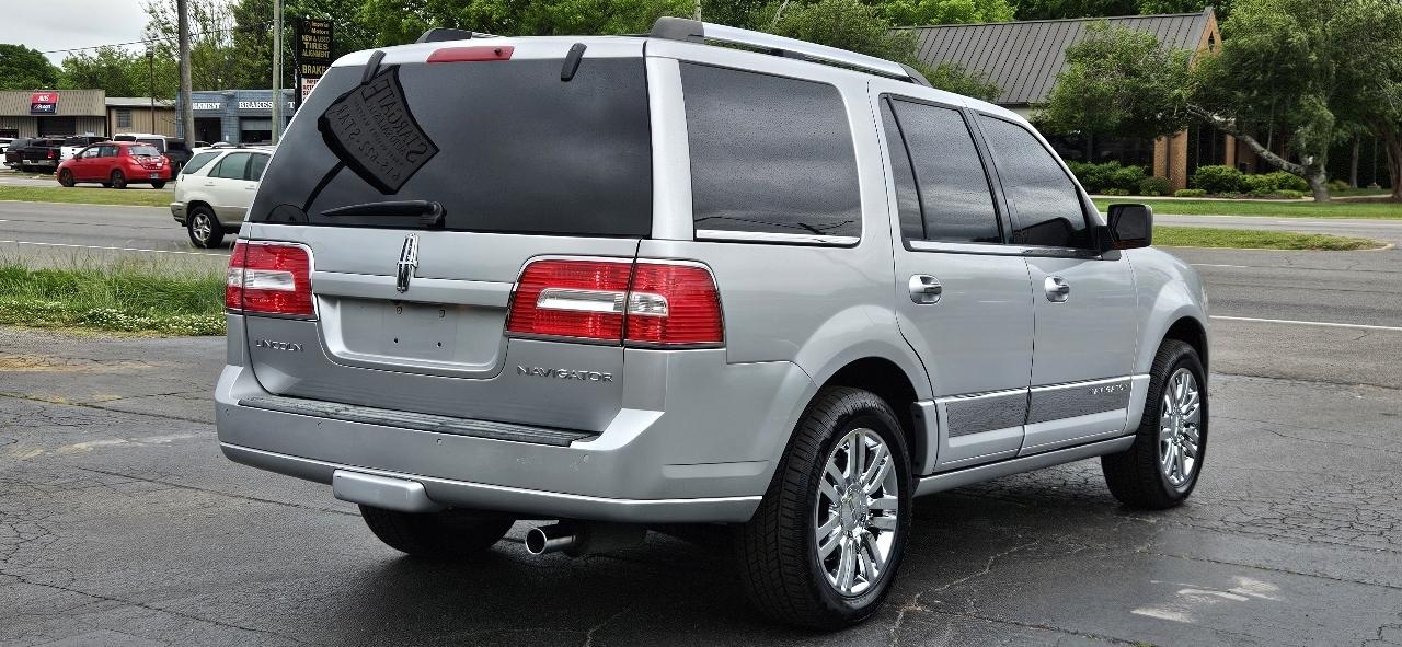 Lincoln Navigator 2WD 4dr 2010