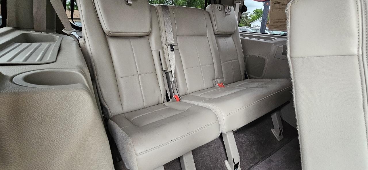 Lincoln Navigator 2WD 4dr 2010