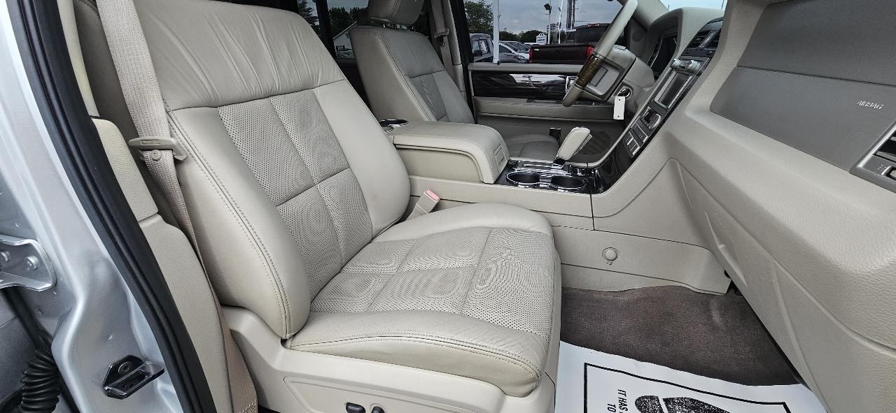 Lincoln Navigator 2WD 4dr 2010