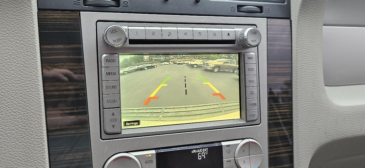 Lincoln Navigator 2WD 4dr 2010