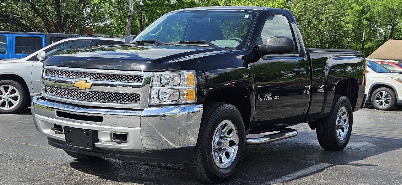 Chevrolet Silverado 1500 4WD Reg Cab 119.0" LT 2012