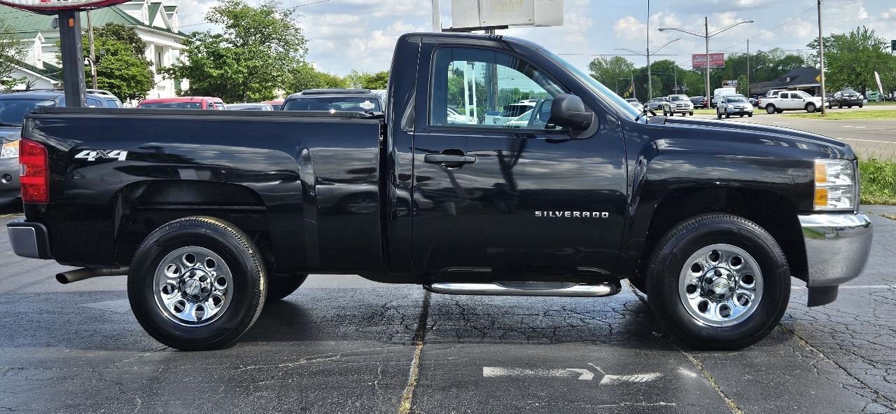 Chevrolet Silverado 1500 4WD Reg Cab 119.0" LT 2012