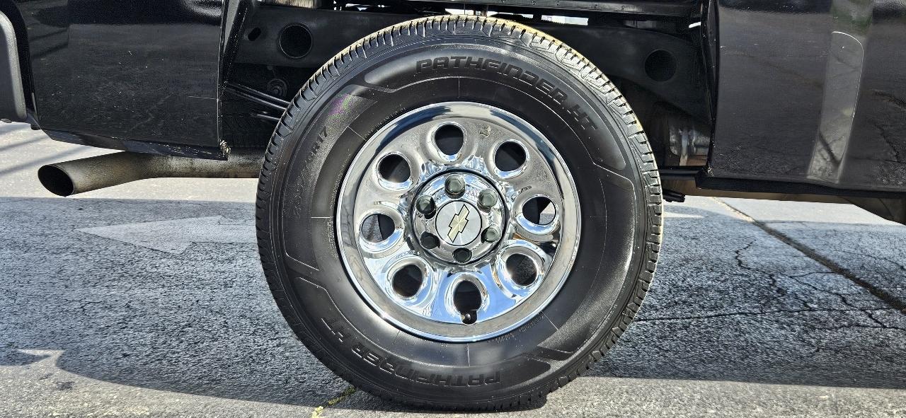 Chevrolet Silverado 1500 4WD Reg Cab 119.0" LT 2012