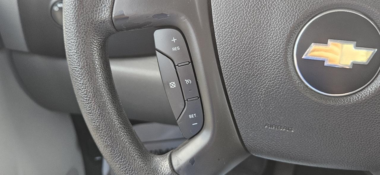 Chevrolet Silverado 1500 4WD Reg Cab 119.0" LT 2012