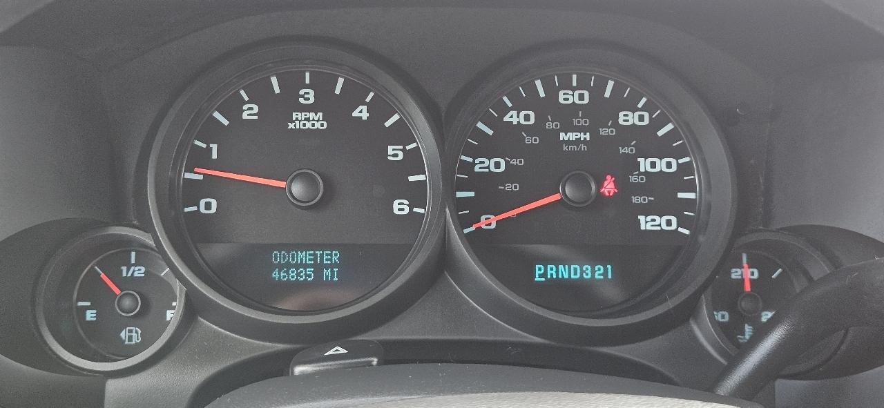 Chevrolet Silverado 1500 4WD Reg Cab 119.0" LT 2012