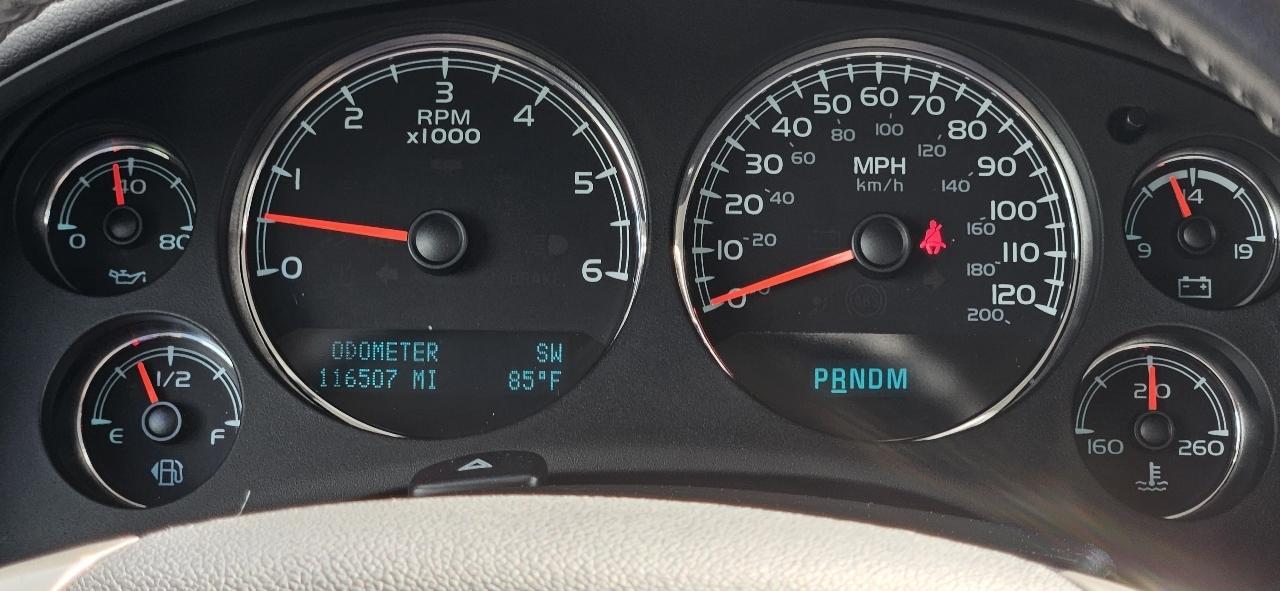 Chevrolet Avalanche Black Diamond LT 4D SUV 4WD 2013