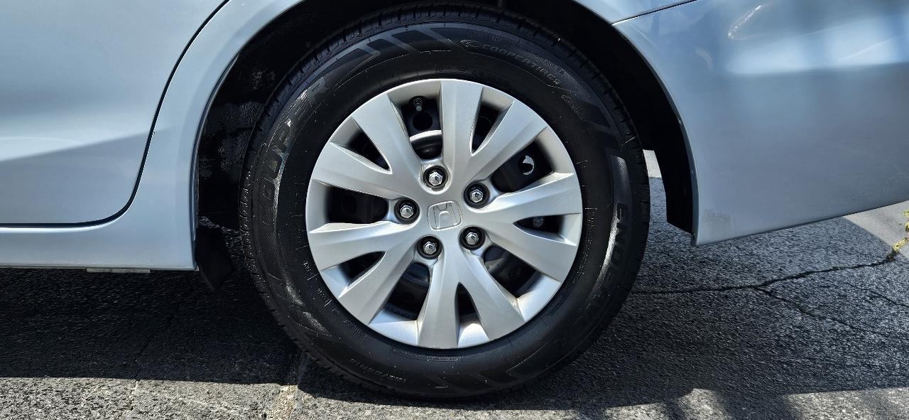 Honda Civic 4dr Sedan LX Auto 2012