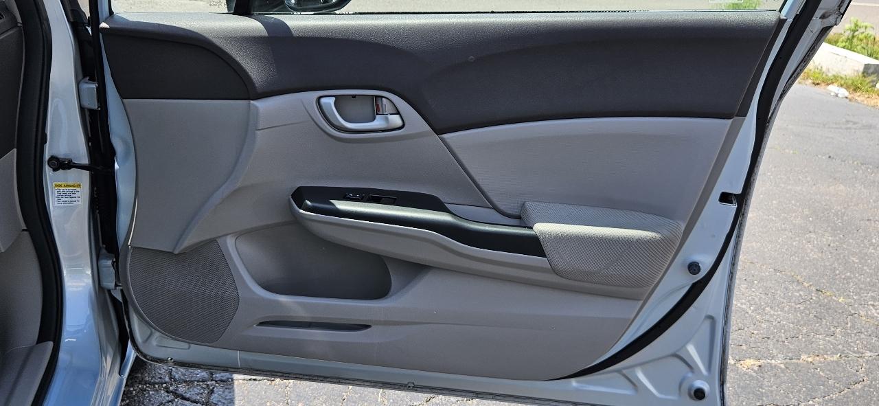 Honda Civic 4dr Sedan LX Auto 2012