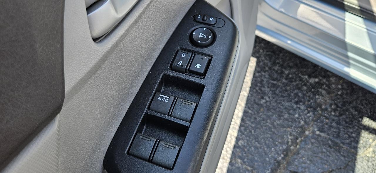 Honda Civic 4dr Sedan LX Auto 2012