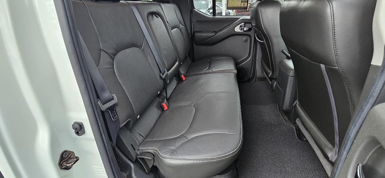 Nissan Frontier 4WD Crew Cab SWB Auto PRO-4X 2014