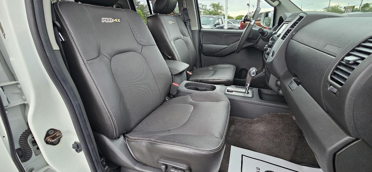 Nissan Frontier 4WD Crew Cab SWB Auto PRO-4X 2014