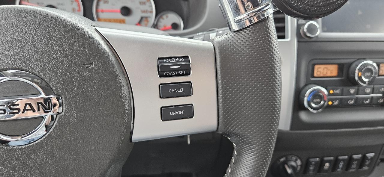 Nissan Frontier 4WD Crew Cab SWB Auto PRO-4X 2014