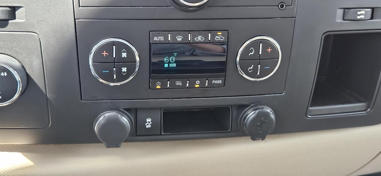 GMC Sierra 1500 4WD Crew Cab 143.5" SLE 2013