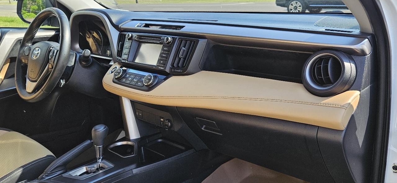 Toyota RAV4 XLE FWD (Natl) 2018