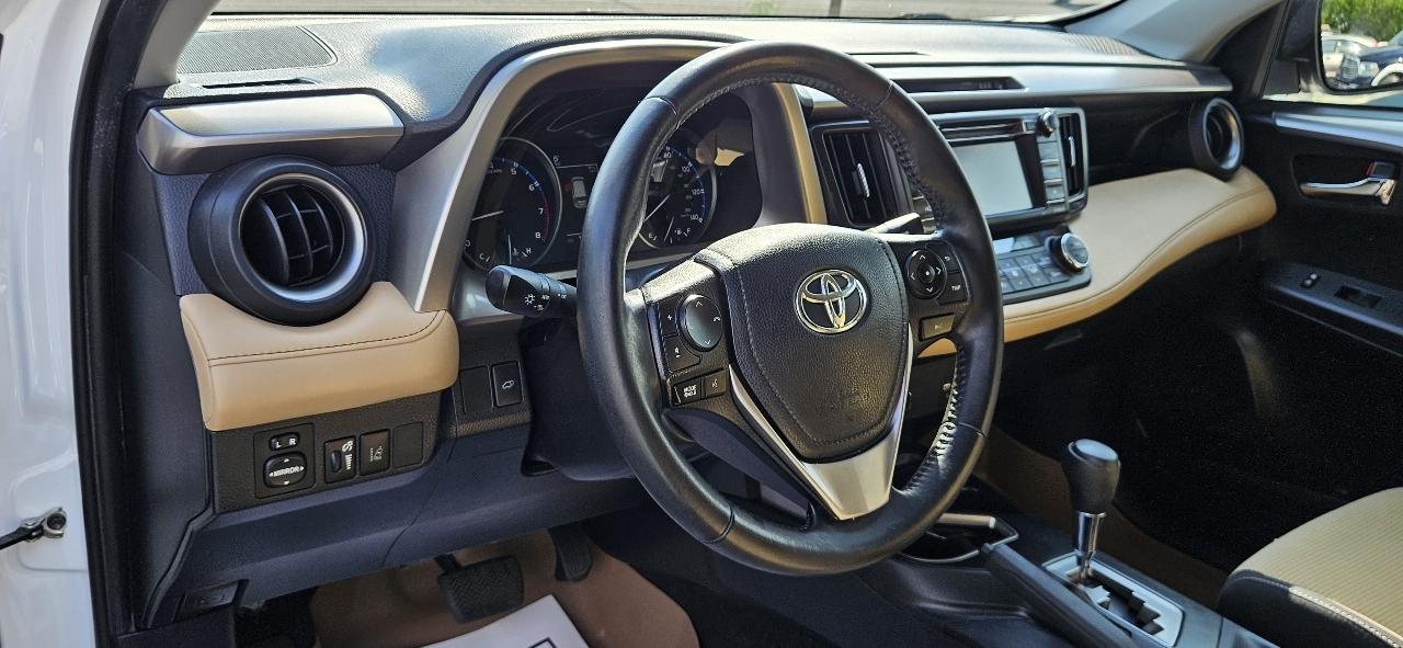 Toyota RAV4 XLE FWD (Natl) 2018