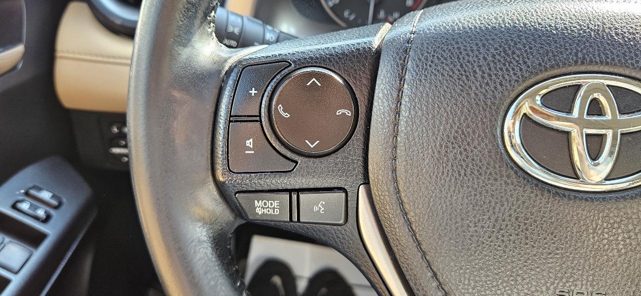 Toyota RAV4 XLE FWD (Natl) 2018