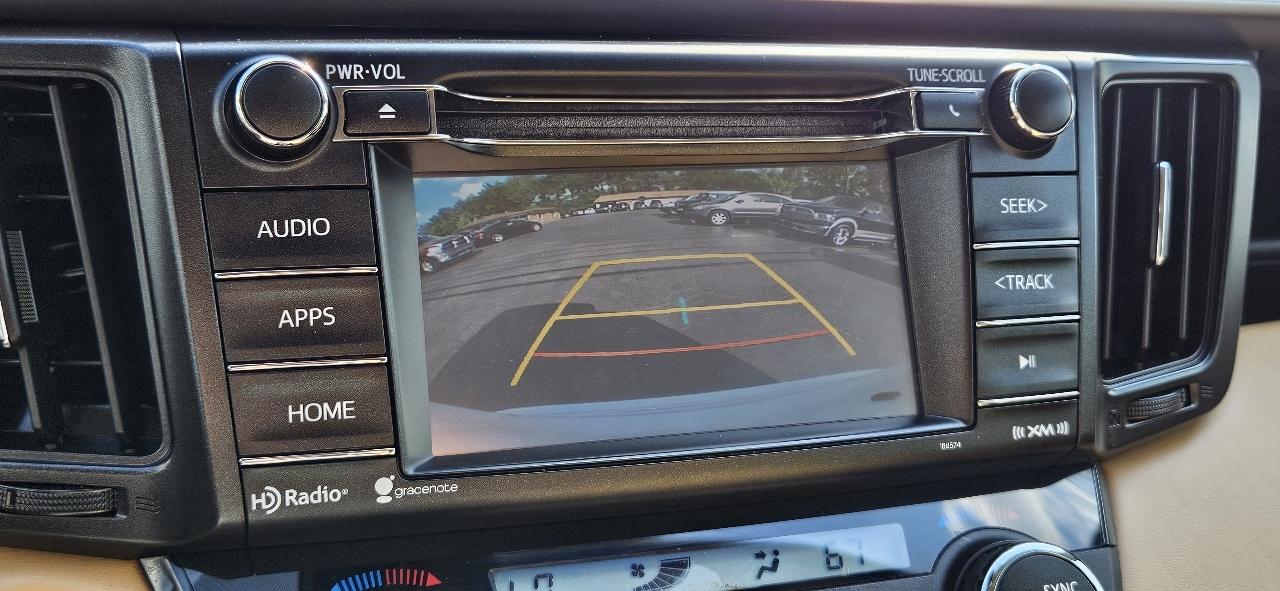 Toyota RAV4 XLE FWD (Natl) 2018