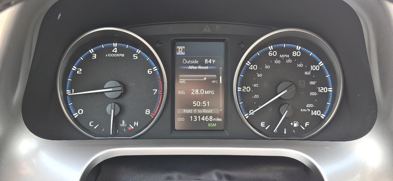 Toyota RAV4 XLE FWD (Natl) 2018