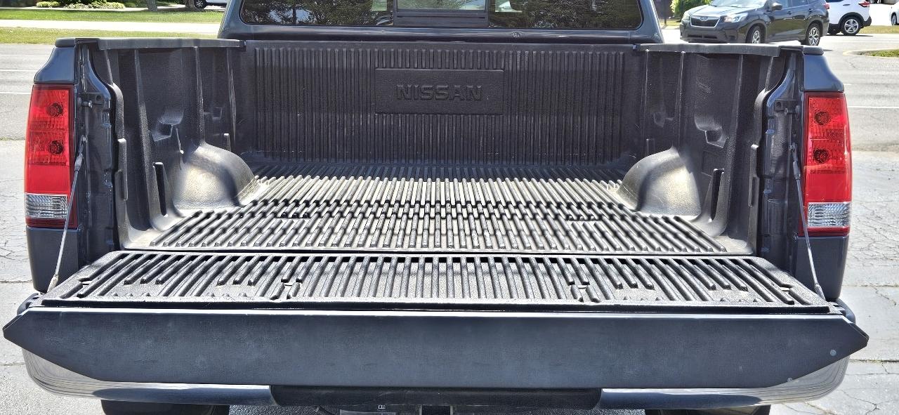 Nissan Titan 4WD King Cab SWB SV 2014