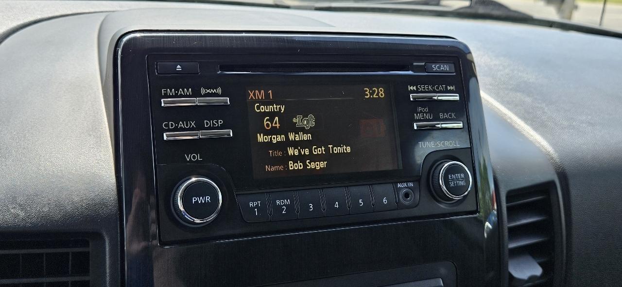 Nissan Titan 4WD King Cab SWB SV 2014