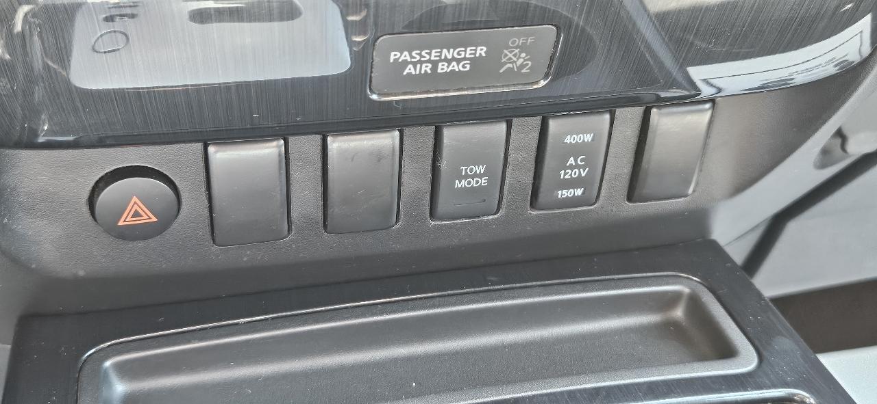 Nissan Titan 4WD King Cab SWB SV 2014