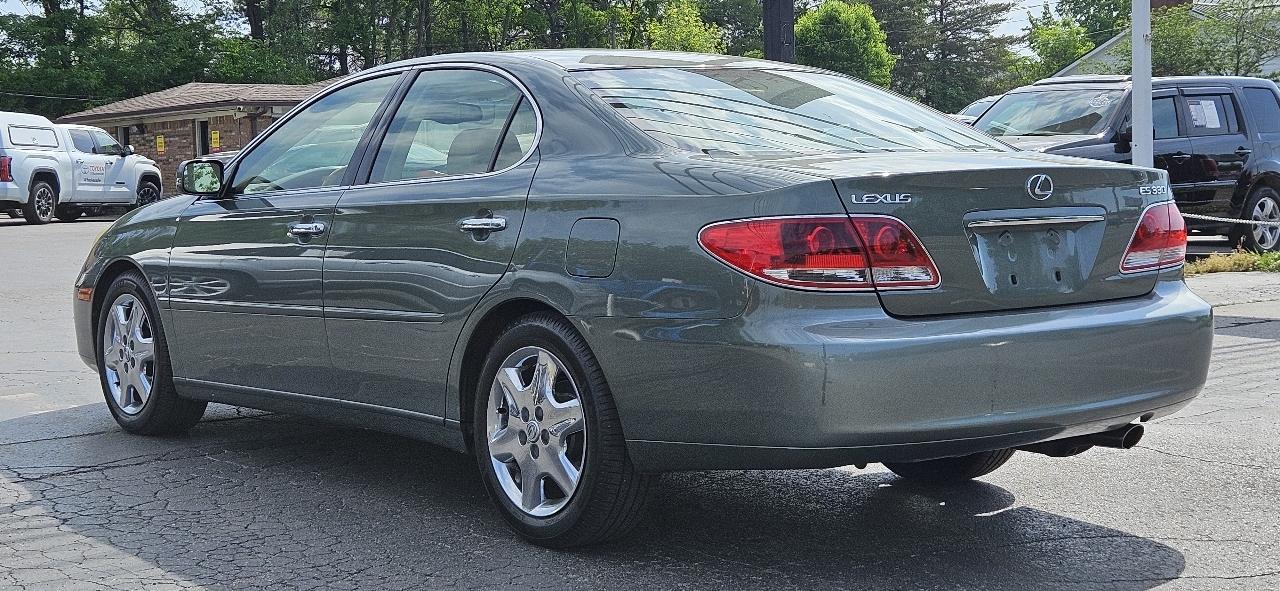 Lexus ES 330 4D Sedan 2005