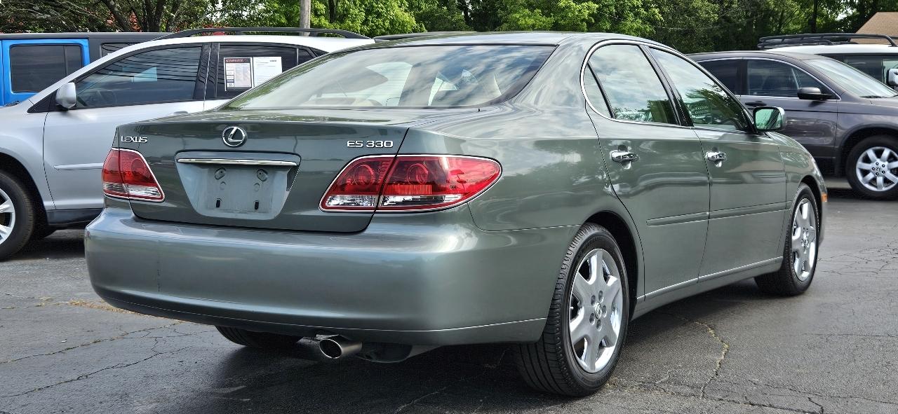 Lexus ES 330 4D Sedan 2005