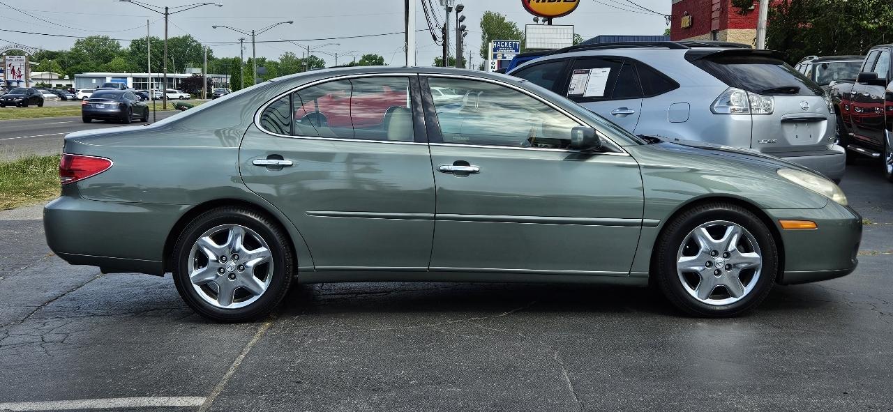Lexus ES 330 4D Sedan 2005