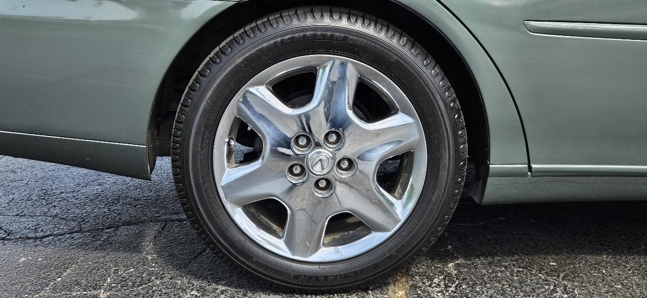 Lexus ES 330 4D Sedan 2005