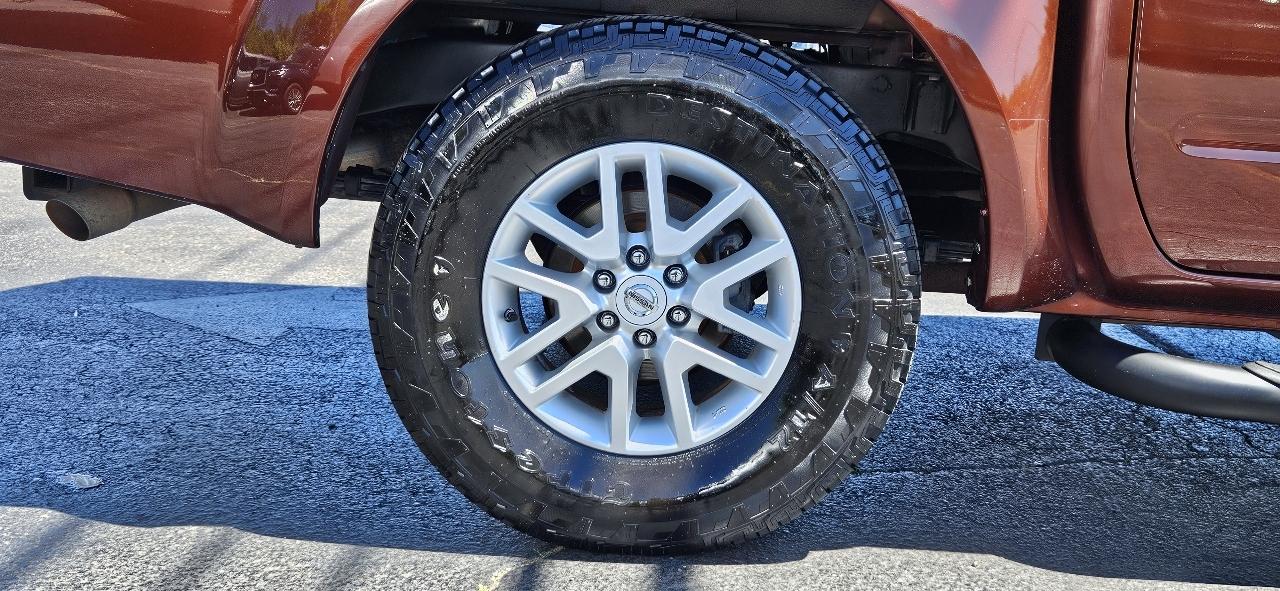 Nissan Frontier 2WD Crew Cab SWB Auto SV 2016